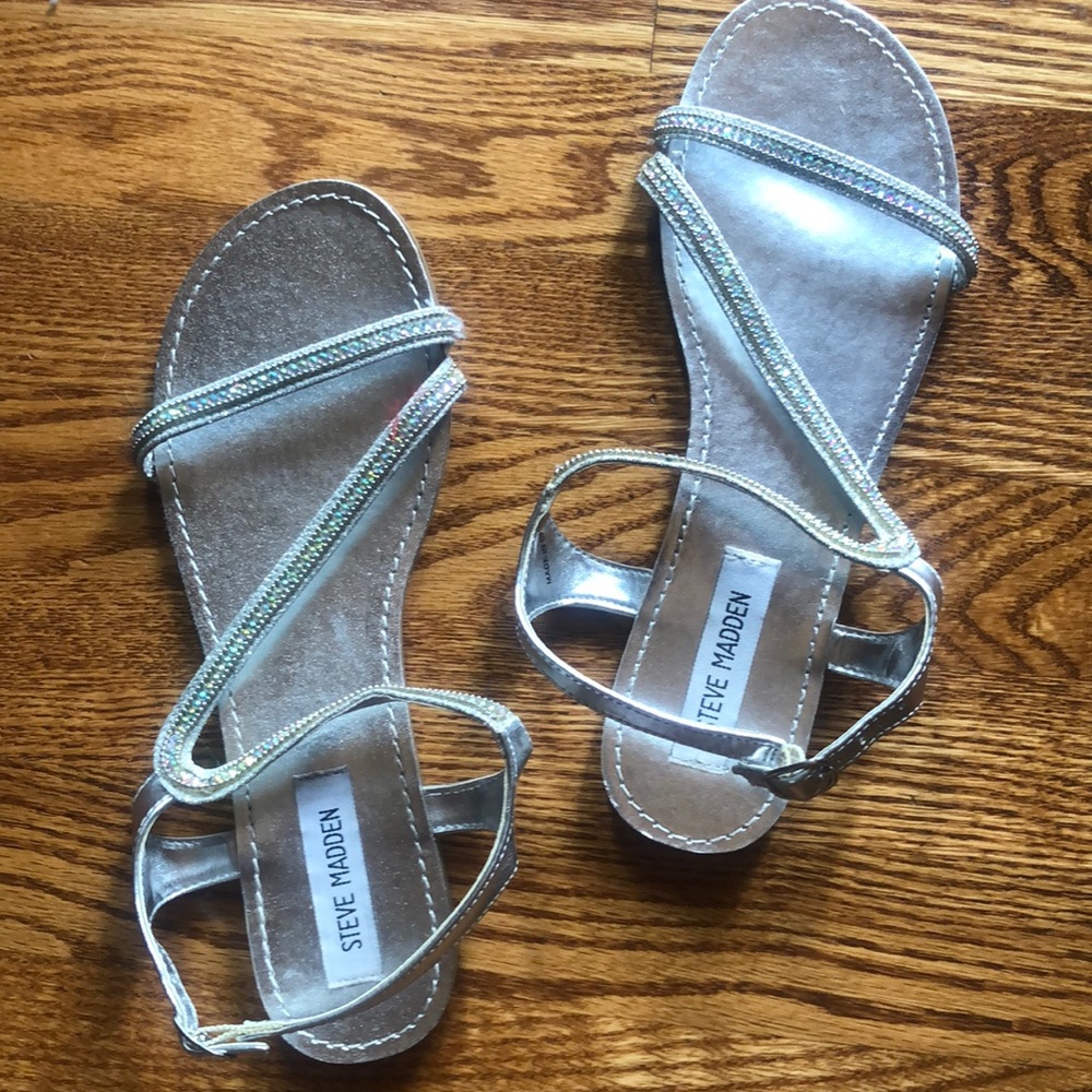 Woman’s sandals- NWOT